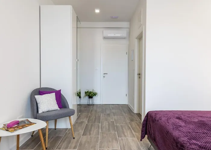 Seabed Rooms2 Pensionat 4*